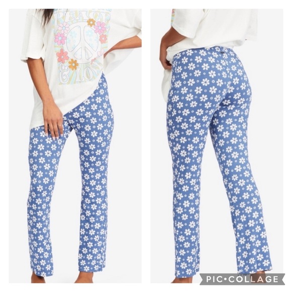 Billabong high waist flare pants w/ blue and white floral pattern - Picture 2 of 8